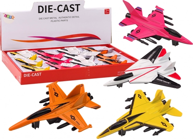 Stíhačka s trecím pohonom Kov