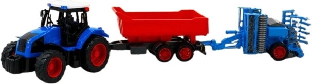 Traktor s poľnohospodárskymi strojmi