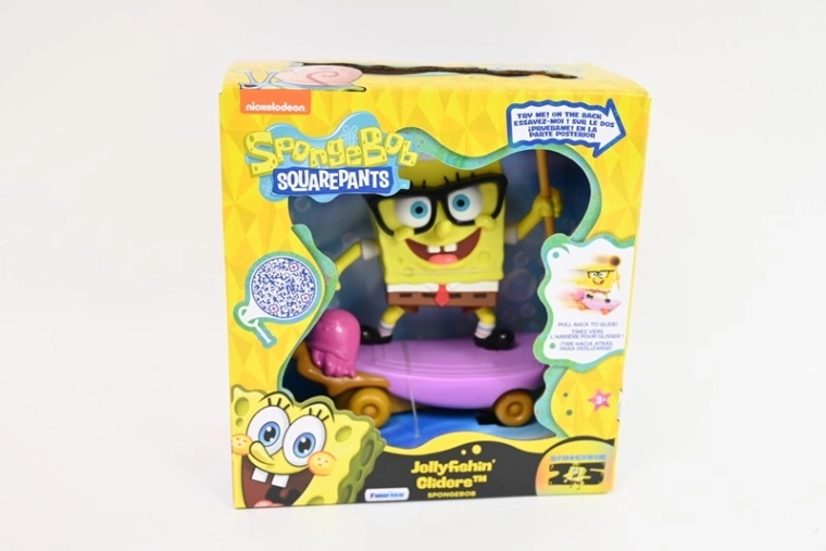 Figúrka SpongeBob SquarePants na skateboarde s medúzou