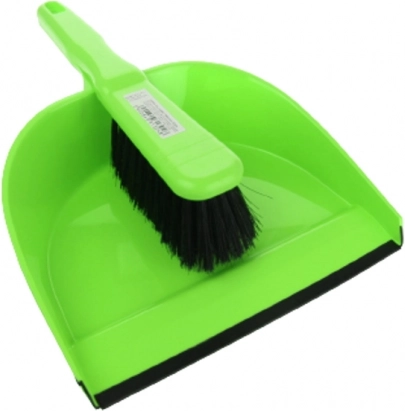 Drevené veľkonočné vajíčko s bodkami