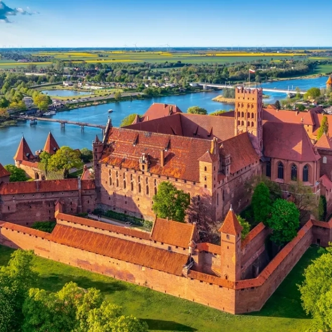 Puzzle 500 kúskov - Pohľad na Hrad Malbork, Poľsko