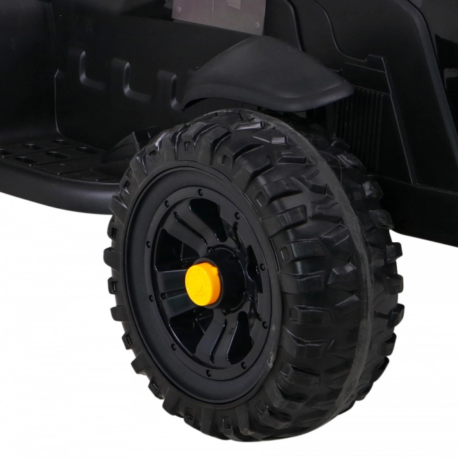 Titanový traktor s prívesom čierny