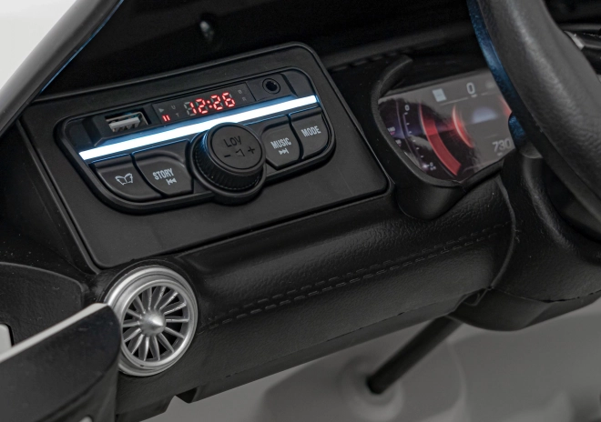 Vozidlo Mercedes Benz AMG SL63 – Biela
