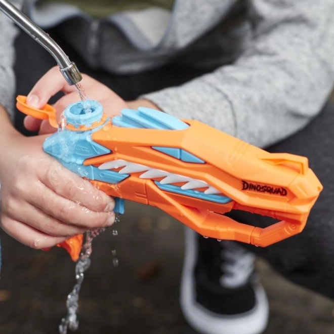 Vodná pištoľ Nerf Supersoaker Raptor-Surge