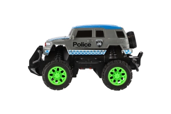 RC policajné auto 16 cm na batérie v krabici 19 x 14 x 13 cm