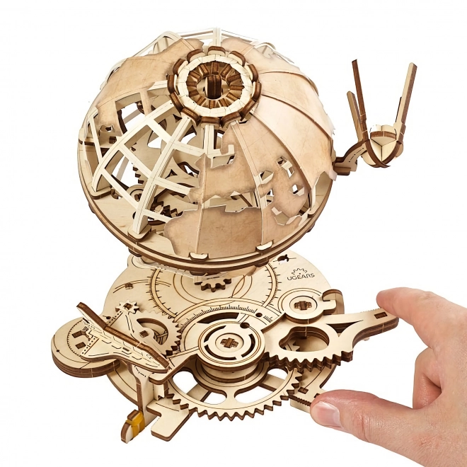 Ugears 3D drevené mechanické puzzle Glóbus