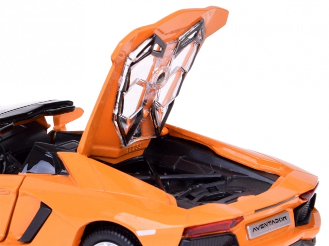 Kovový model Lamborghini Aventador Roadster 1:32