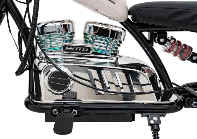 Motocykel Chopper Warrior Biela