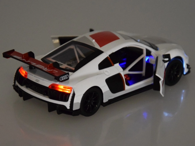 Kovový model auta Audi R8 LMS mierka 1:32 so zvukmi a svetlami