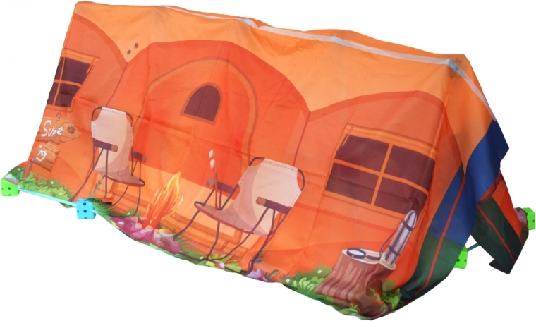 Plachta s potlačou premení rám na stan