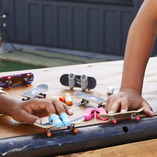 Hot Wheels a boty Fingerboard