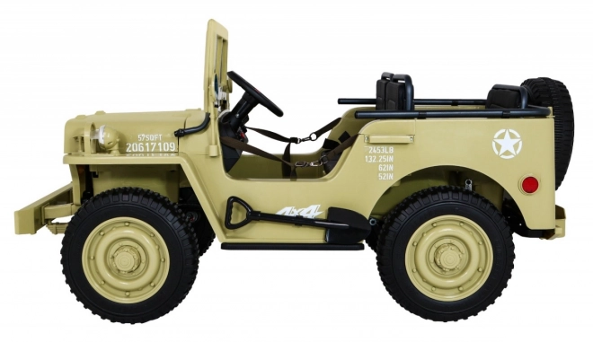 Retro vojenské auto pre deti so 4x4 pohonom, miestom pre 3 a EVA kolesá