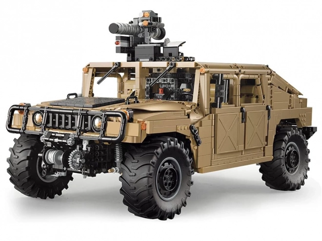 Stavebnica vojenského auta Humvee 1:18