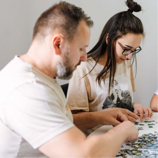 3000 precízne vyrezaných dielikov