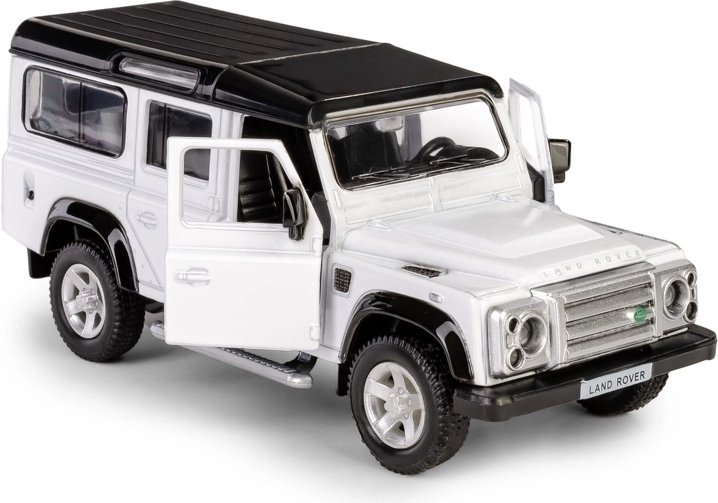 Otváracie dvere a detailný interiér