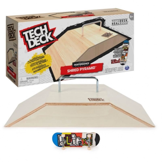 Tech Deck drevená rampa s fingerboardom