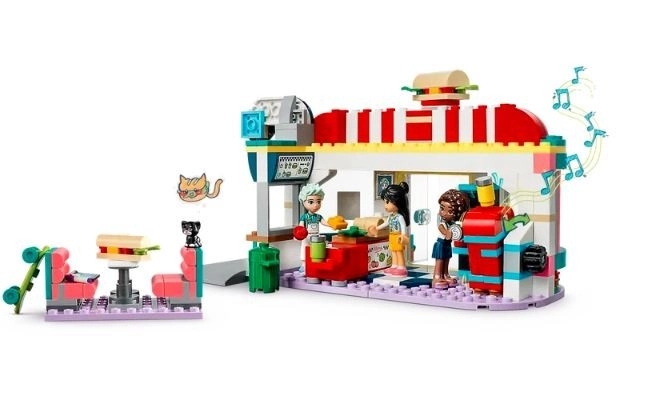 LEGO Friends Bistro v Centre Heartlake