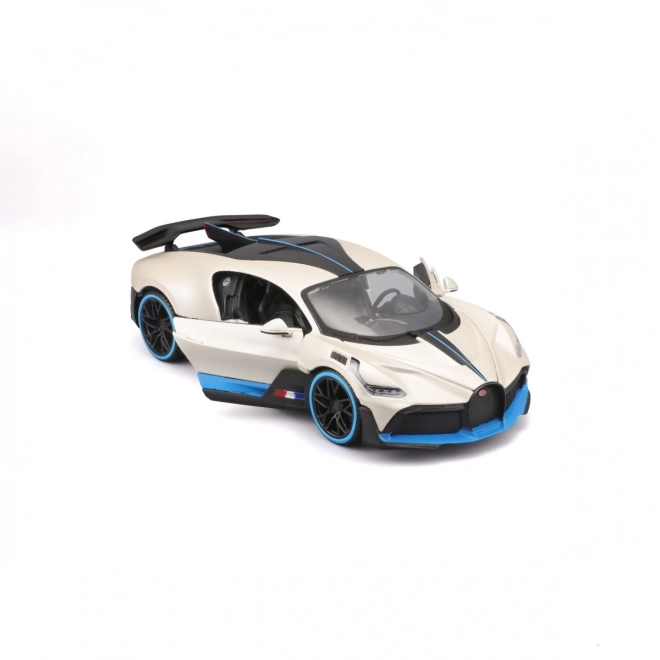 Model Bugatti Divo 1/24 biely