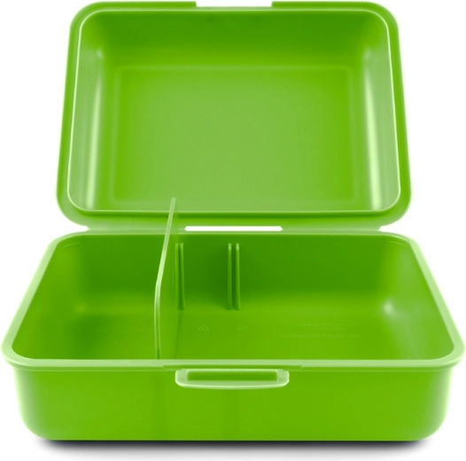 Oddelené priehradky vďaka priečke