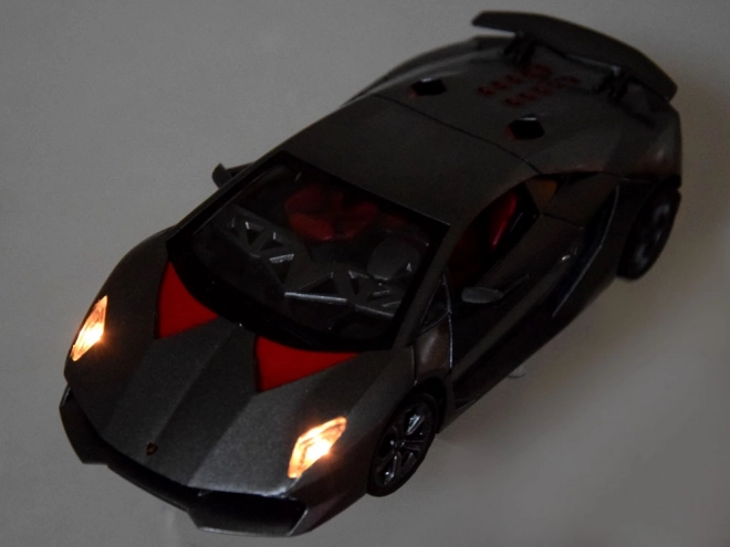 Rádiom ovládané auto Lamborghini