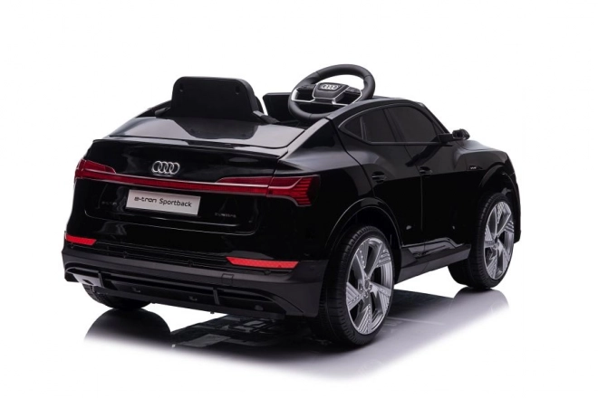 Auto na akumulátor Audi E-Tron čierne