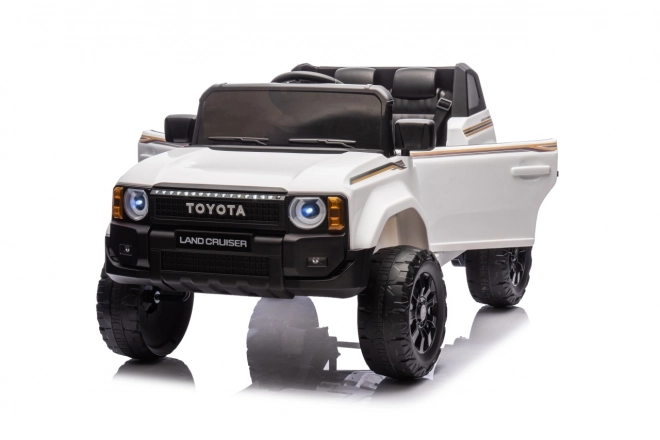 Terénne vozidlo Toyota Land Cruiser PRADO biele