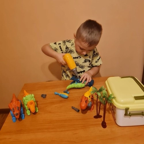 Súprava konštrukčných dinosaurov 4v1 s vŕtačkou a skrutkovačom pre deti