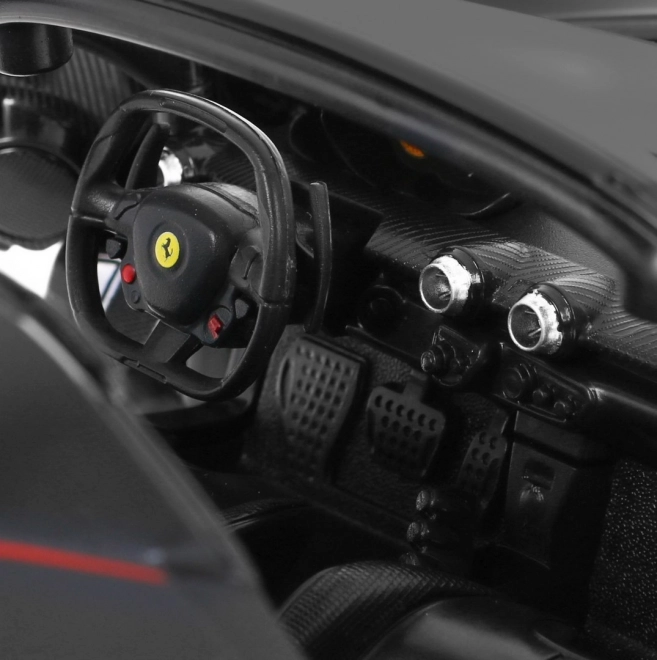 Rastar Ferrari LaFerrari Aperta čierny 1:14 diaľkovo ovládaný model