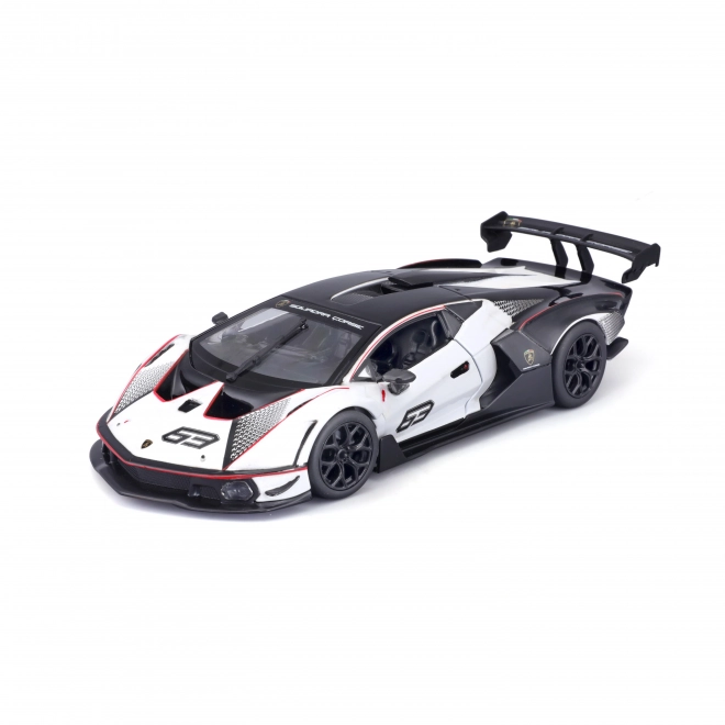 Pretekárske auto Lamborghini Essenza SCV12 1:32 Bburago biele