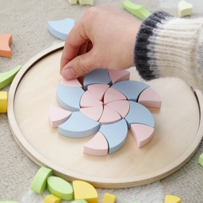 Pastelová mandala Montessori mozaika kvety