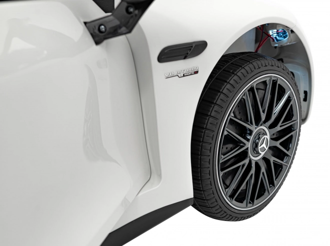 Vozidlo Mercedes Benz AMG SL63 – Biela