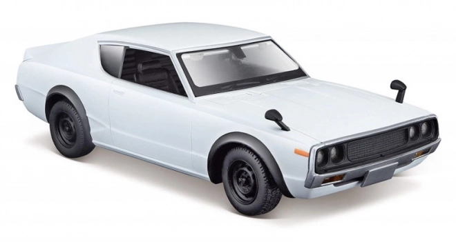 Model auta Nissan Skyline 2000GT-R 1973 1/24 biely