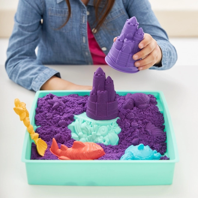 Kinetic Sand krabica tekutého piesku s podložkou fialová