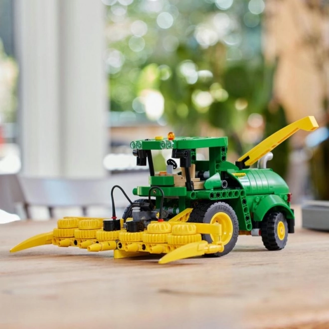 Lego Technic John Deere 9700 Zberací kombajn