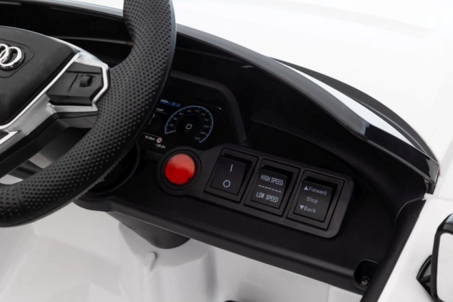 Auto na akumulátor Audi E-Tron GT biele