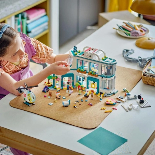 LEGO Friends Nemocnica v mestečku Heartlake