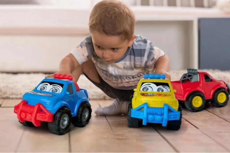 Veľké a bezpečné autíčka pre malé ručky