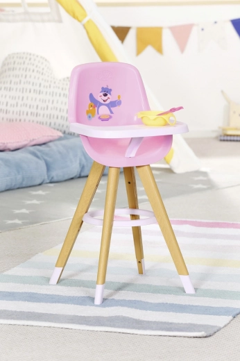 Priestranný stolík na kŕmenie aj tvorenie