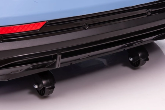 Auto na akumulátor Audi E-Tron modré