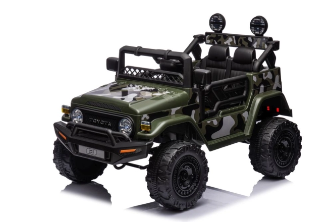 Realistický dizajn TOYOTA s maskáčovým štýlom