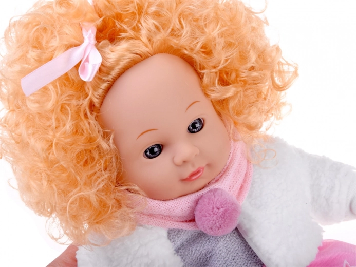 Bohaté blond kučery na česanie a styling