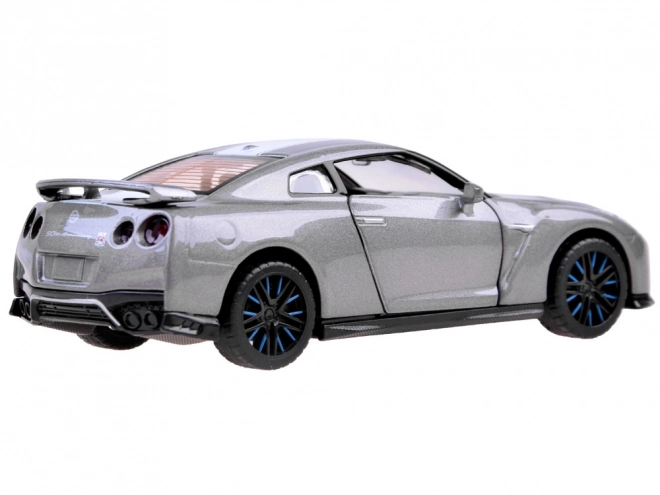 Kovový model auta Nissan GT-R 1:32 s otváracími dverami