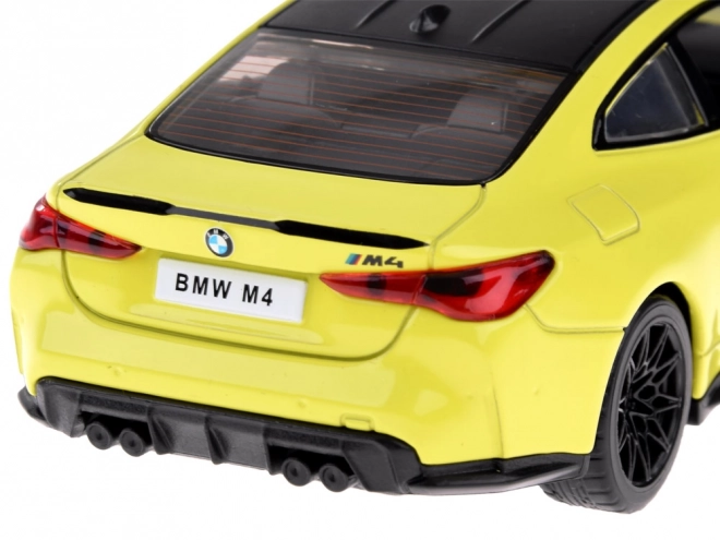 Kovový model BMW M4 v mierke 1:32 s dŕžkami a svetlami