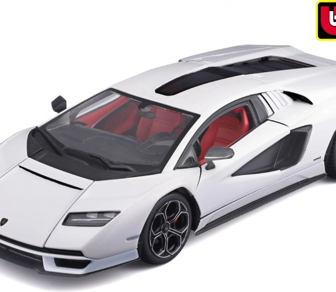 Model Lamborghini Countach LPI 800-4 1:24, Bburago, biela