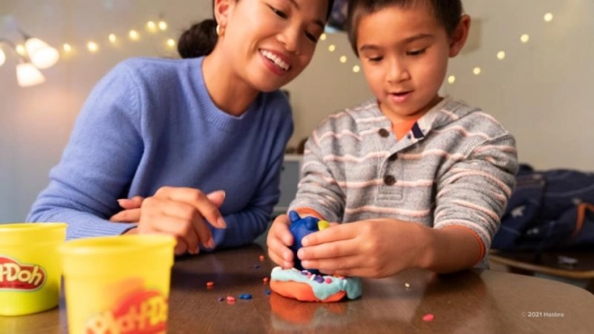 Hracia sada na tvorbu tort Play-Doh