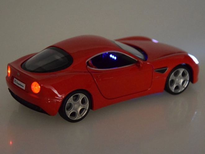 Model auta Alfa Romeo 8C Competizione 1:32 s efektmi