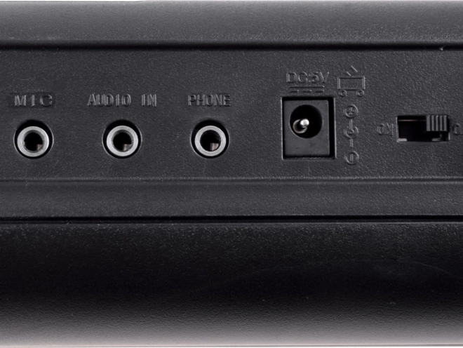 Praktická konektivita a USB napájanie