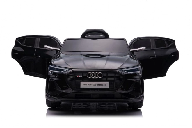 Auto na akumulátor Audi E-Tron čierne