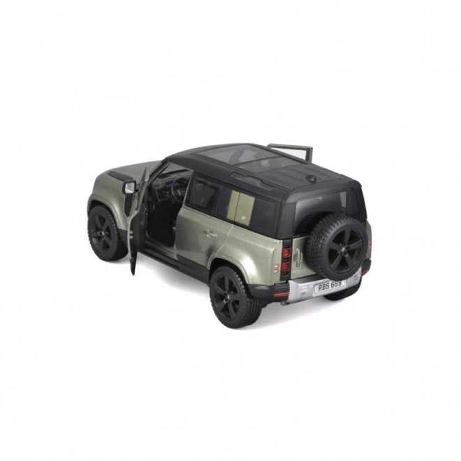 Kovové autíčko Land Rover Defender 110 v mierke 1:24