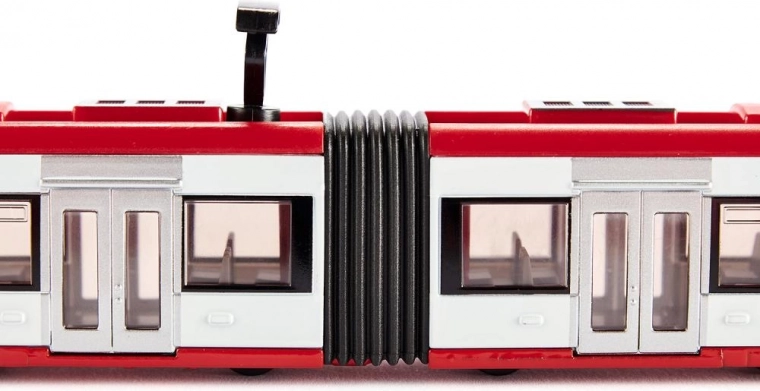 Realistická dvojčlánková konštrukcia